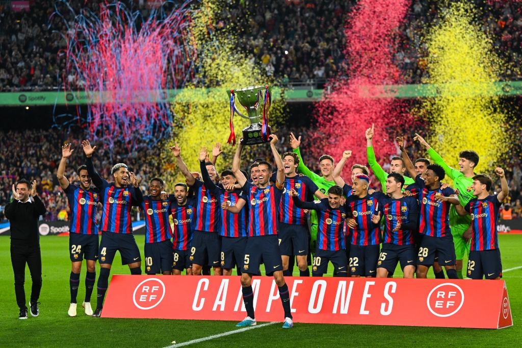 ¿Quiénes son los mejores jugadores de la temporada del FC Barcelona?